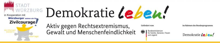 Zwei Jugendliche spielen Theater